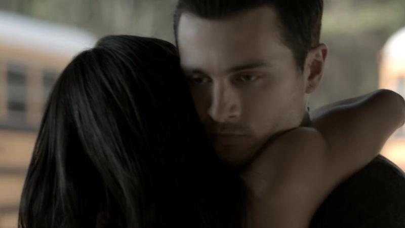 Дневники вампира - 7 сезон - 21 серия